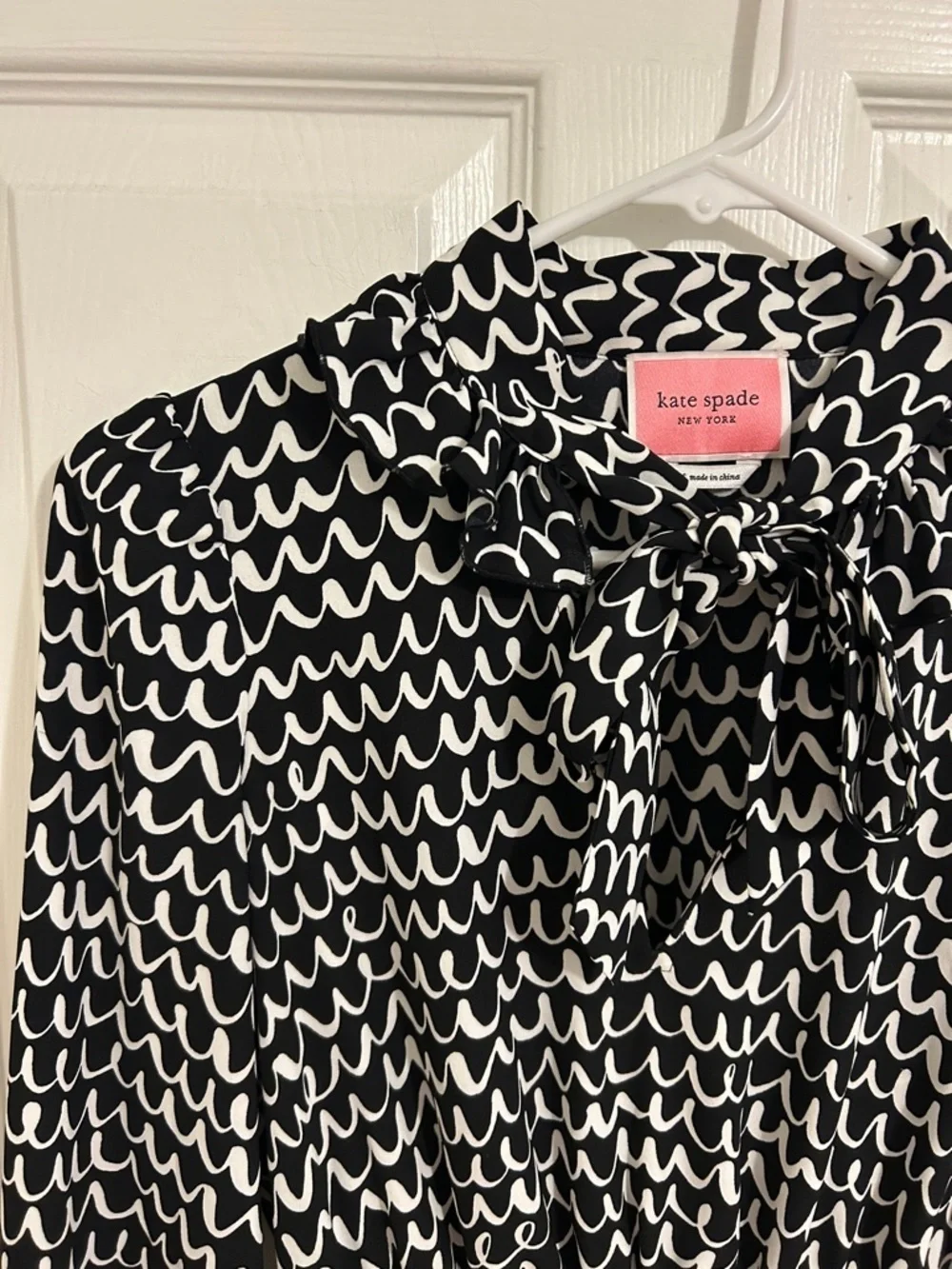 Kate Spade Pop Scallop Crepe Dress Black and White Pattern New Size XS Ruffle